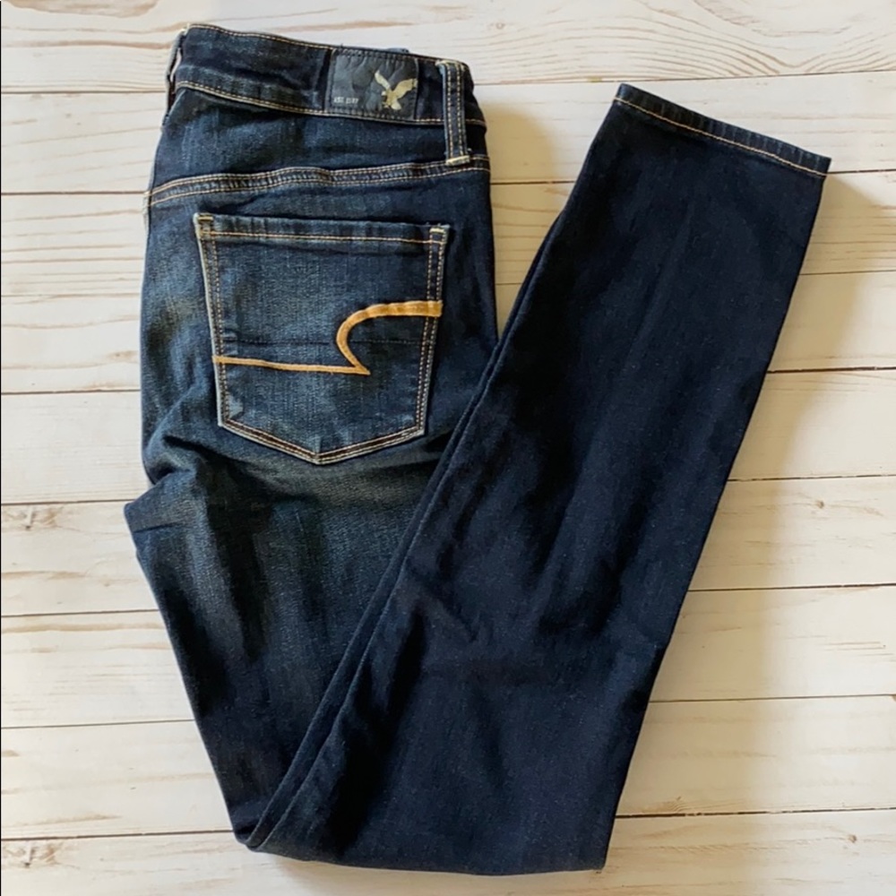 🦅AMERICAN EAGLE OUTFITTERS DENIM SKINNY JEAN